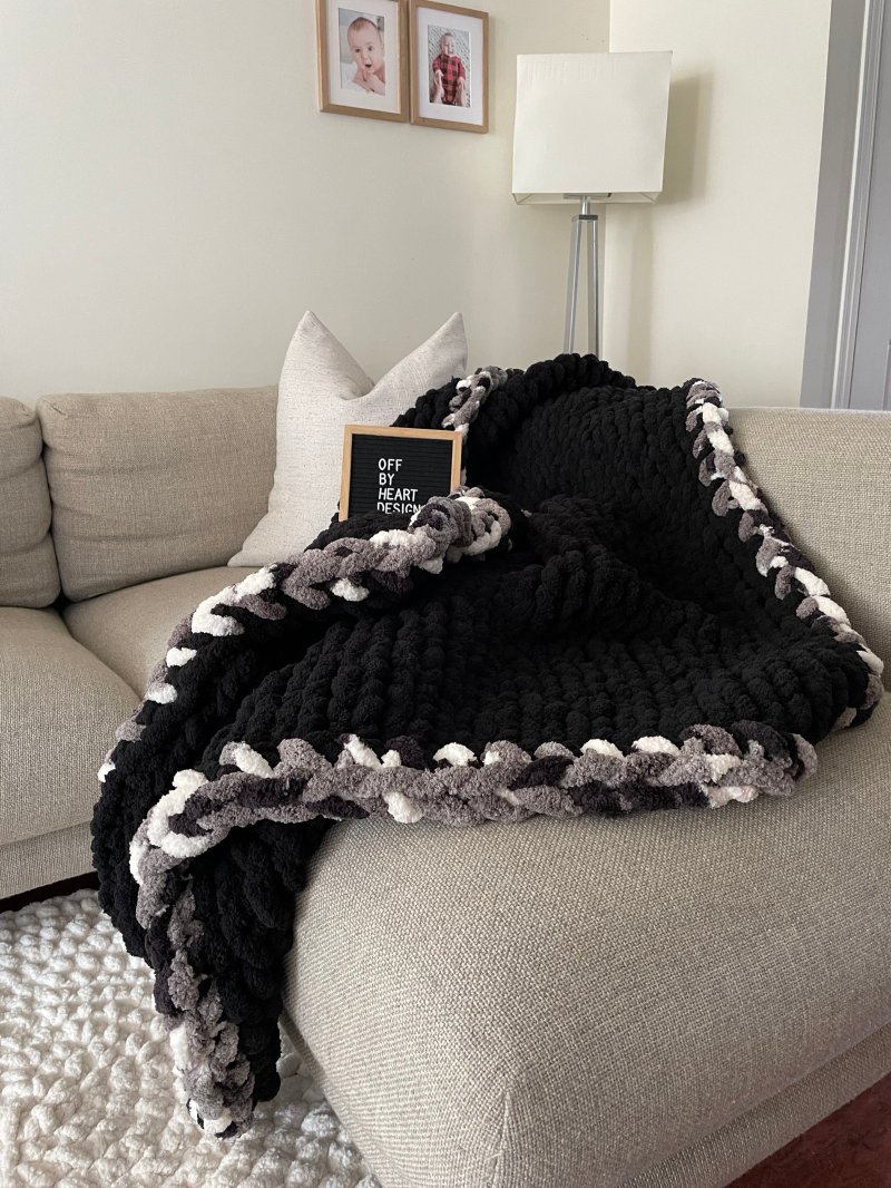 Knitted blanket