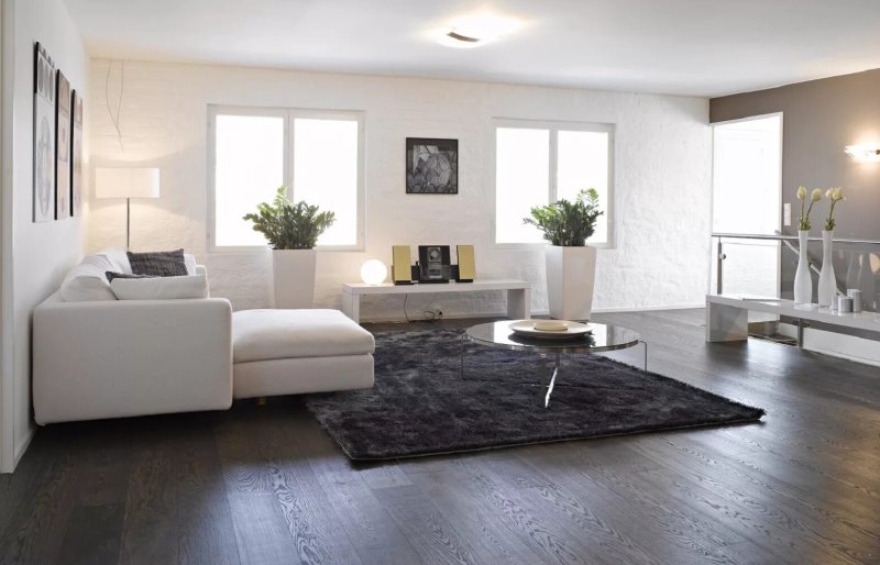 Laminate in the living room in the interior