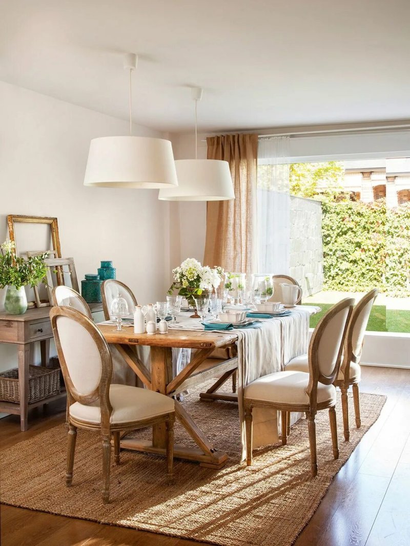 The interior of the dining room