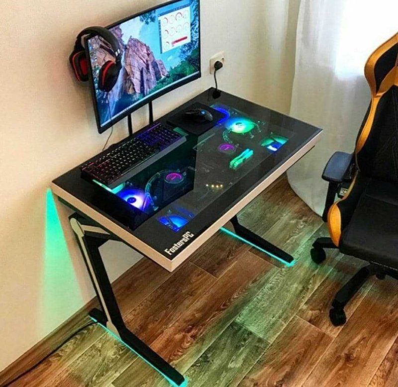 Game computer table