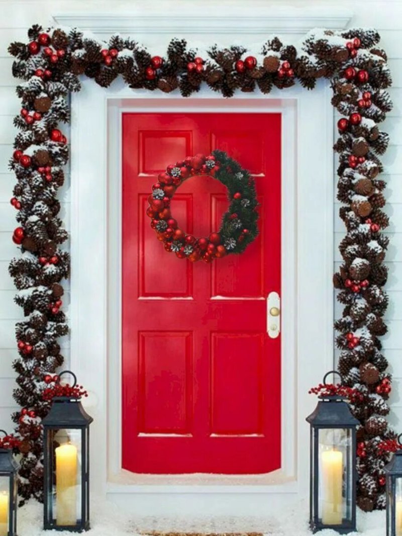 New Year's door decoration