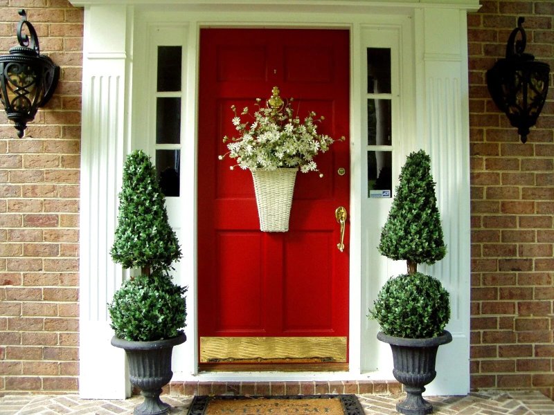 The decor of the front door