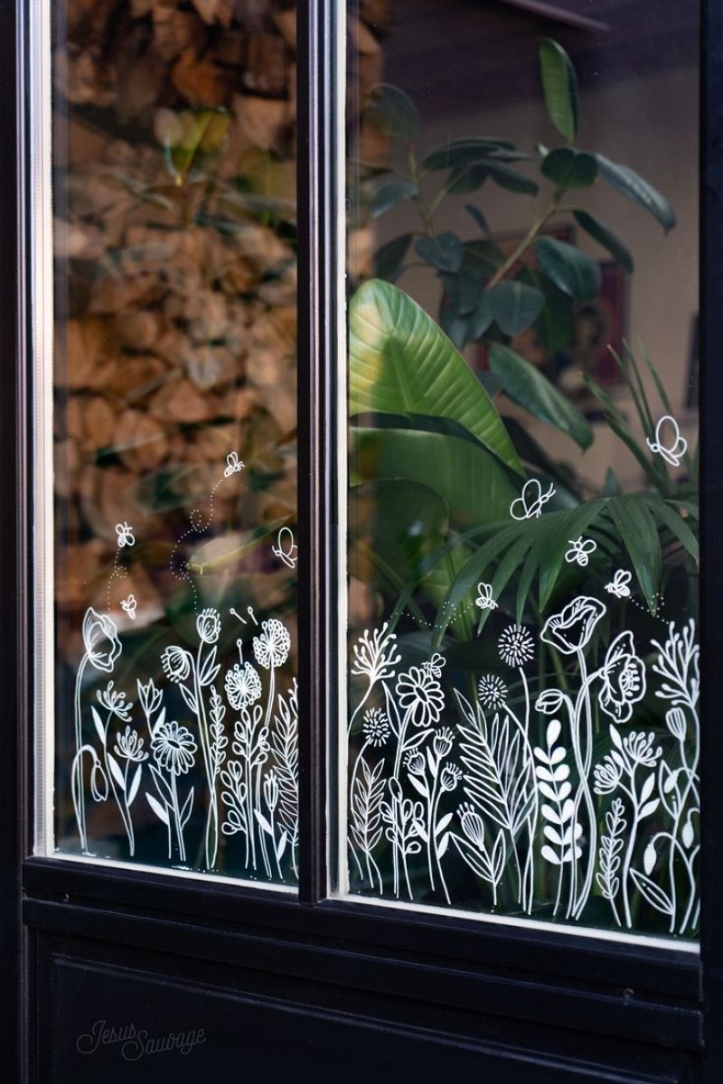 Drawings on the windows