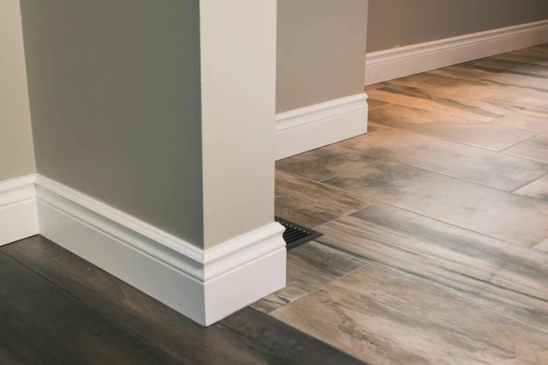 Skirting board