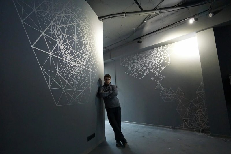 Geometric painting of walls