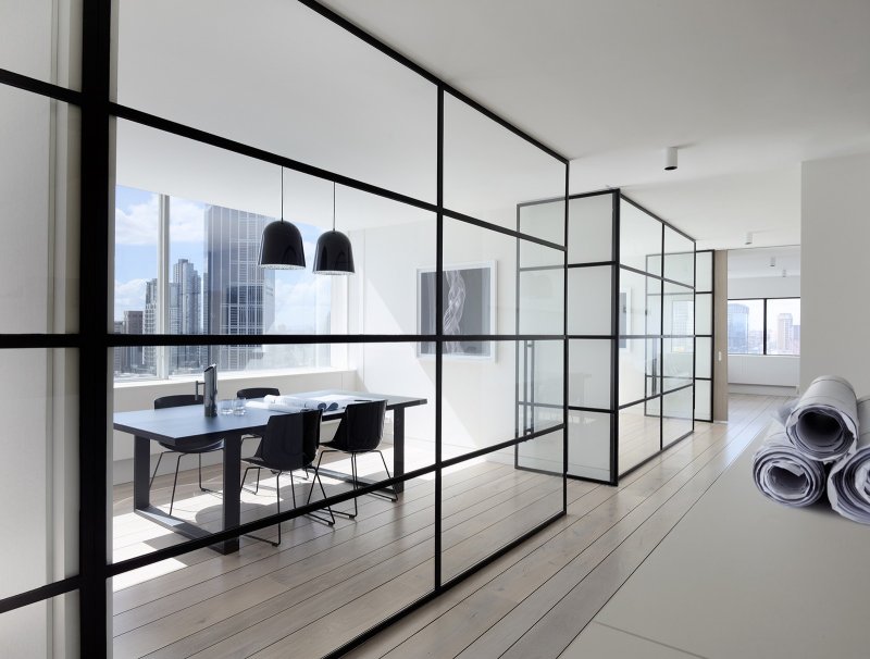 Whole -glass partitions of the loft