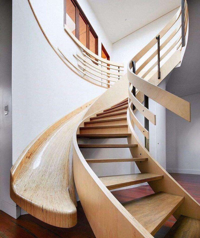 Spiral staircase