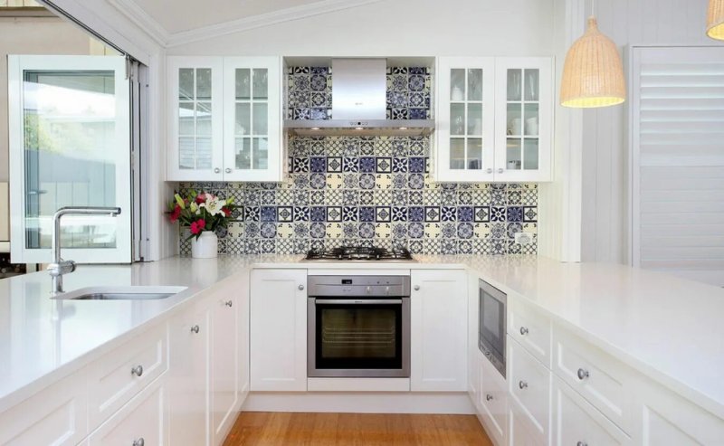 Kitchen tiles per apron