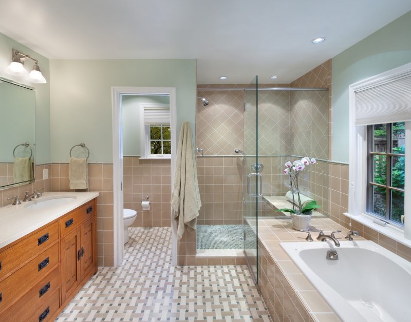 Bathroom design in a private house