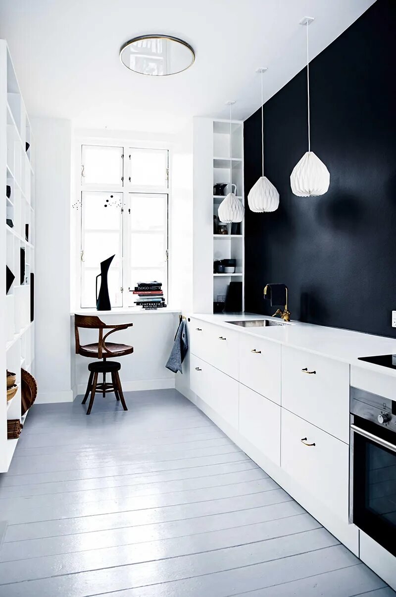 Black white kitchen