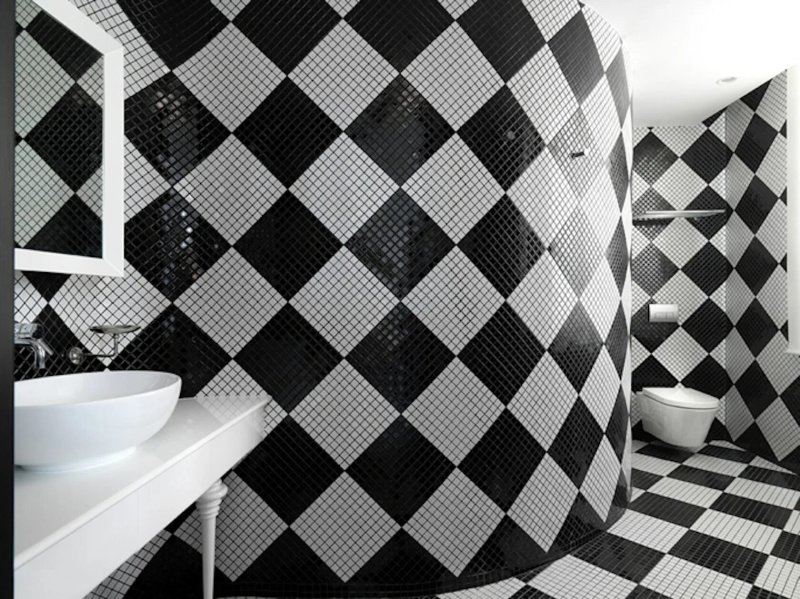 Black white bath design