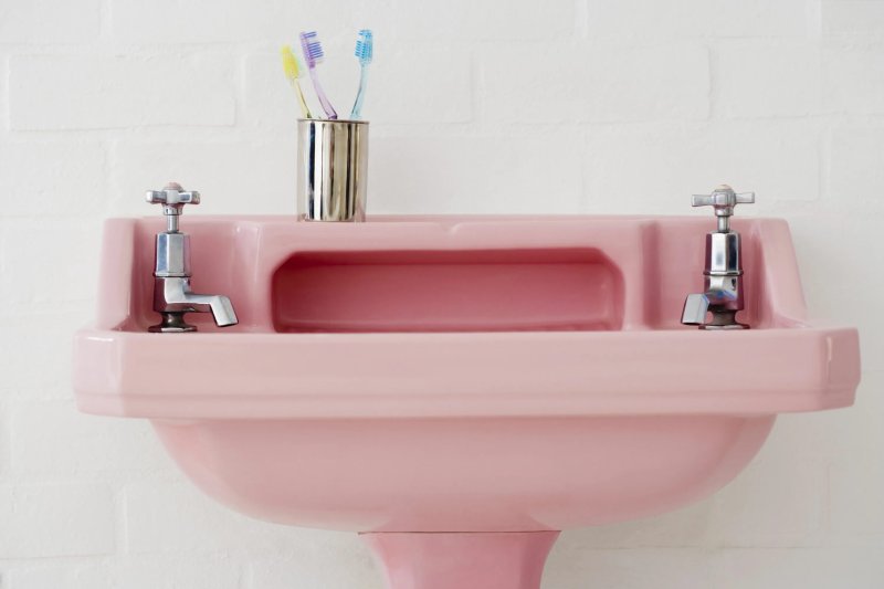 Pink sink