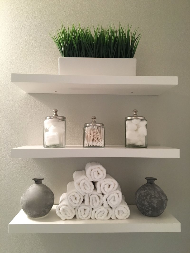 Shelves Decor in the bathroom