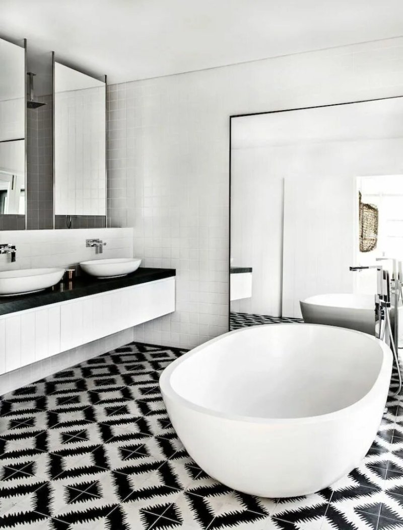 Black white bathroom