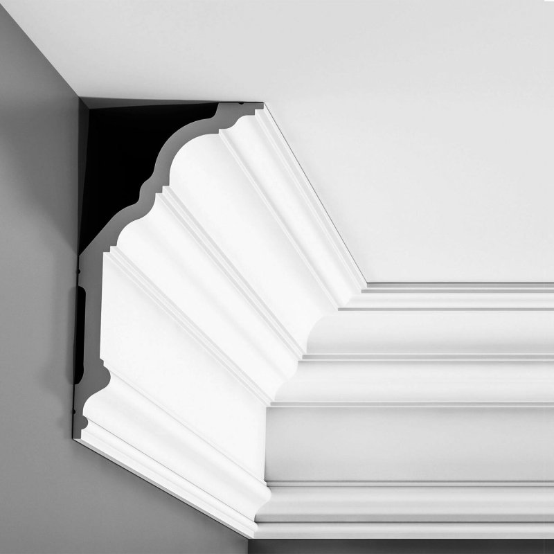 Polyurethane cornice