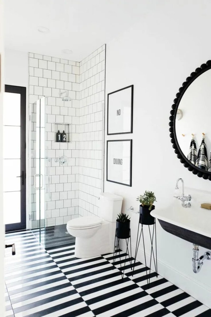 Black white tiles