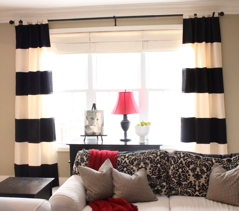 Living room curtains in a modern style