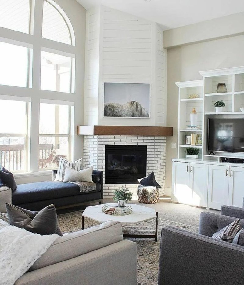 Living rooms with fireplace