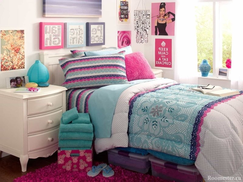 Bedroom for a teenager girl