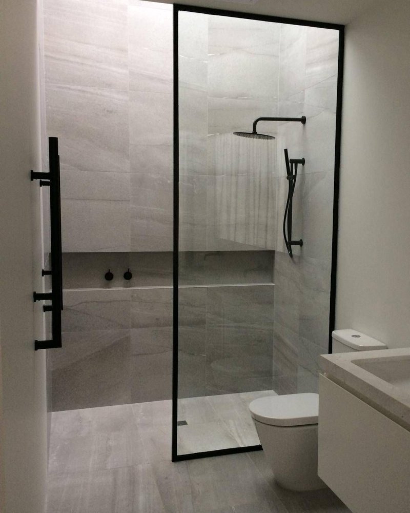 Enigma glass shower