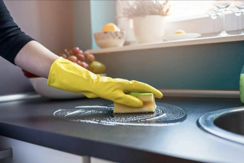 Cleaning of the kitchen