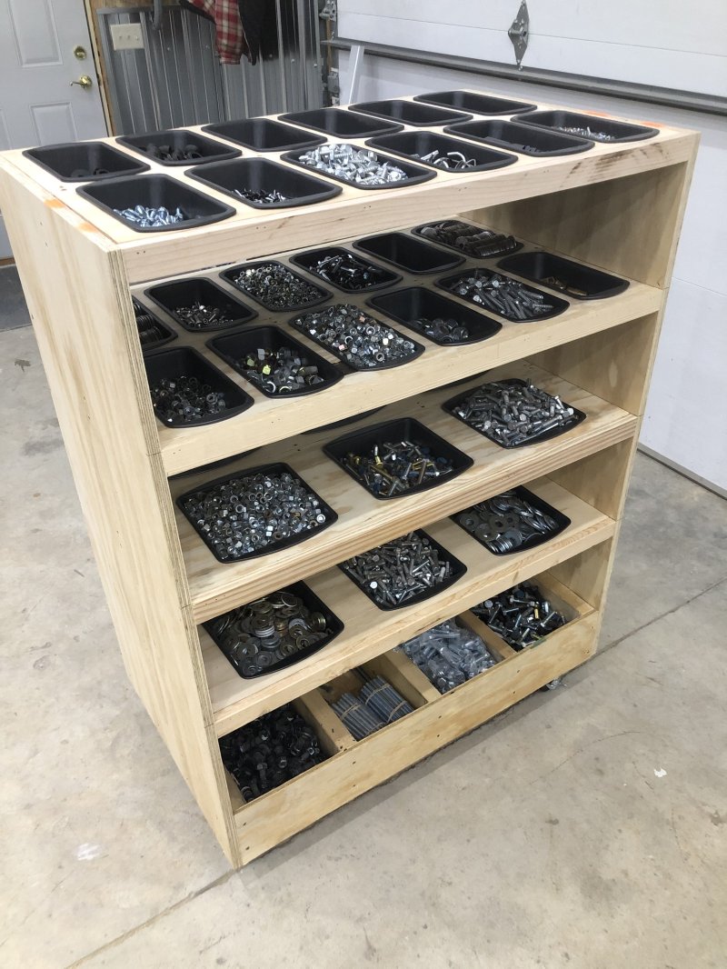 TBS2313 tool rack