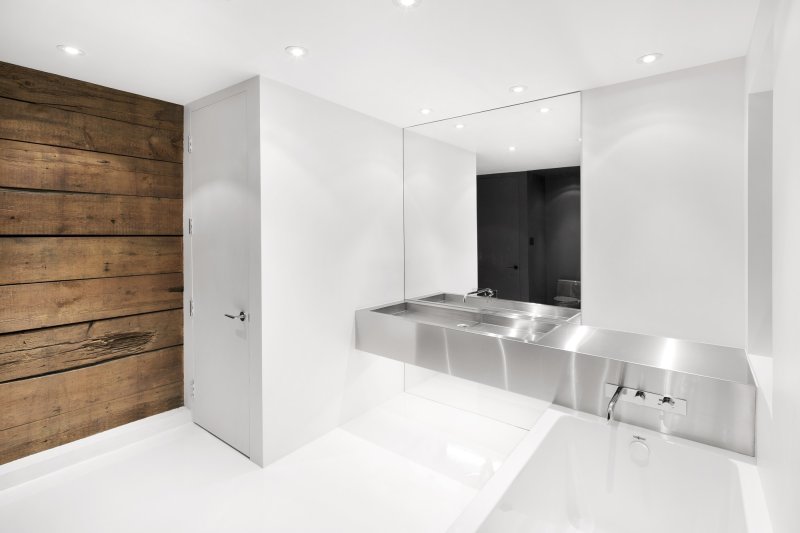 Bathroom in the style of minimalism