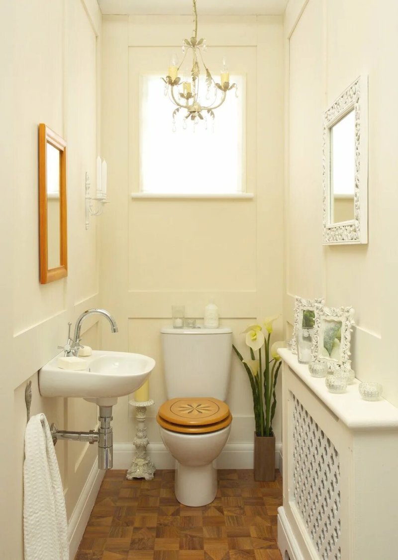 Classical style toilet