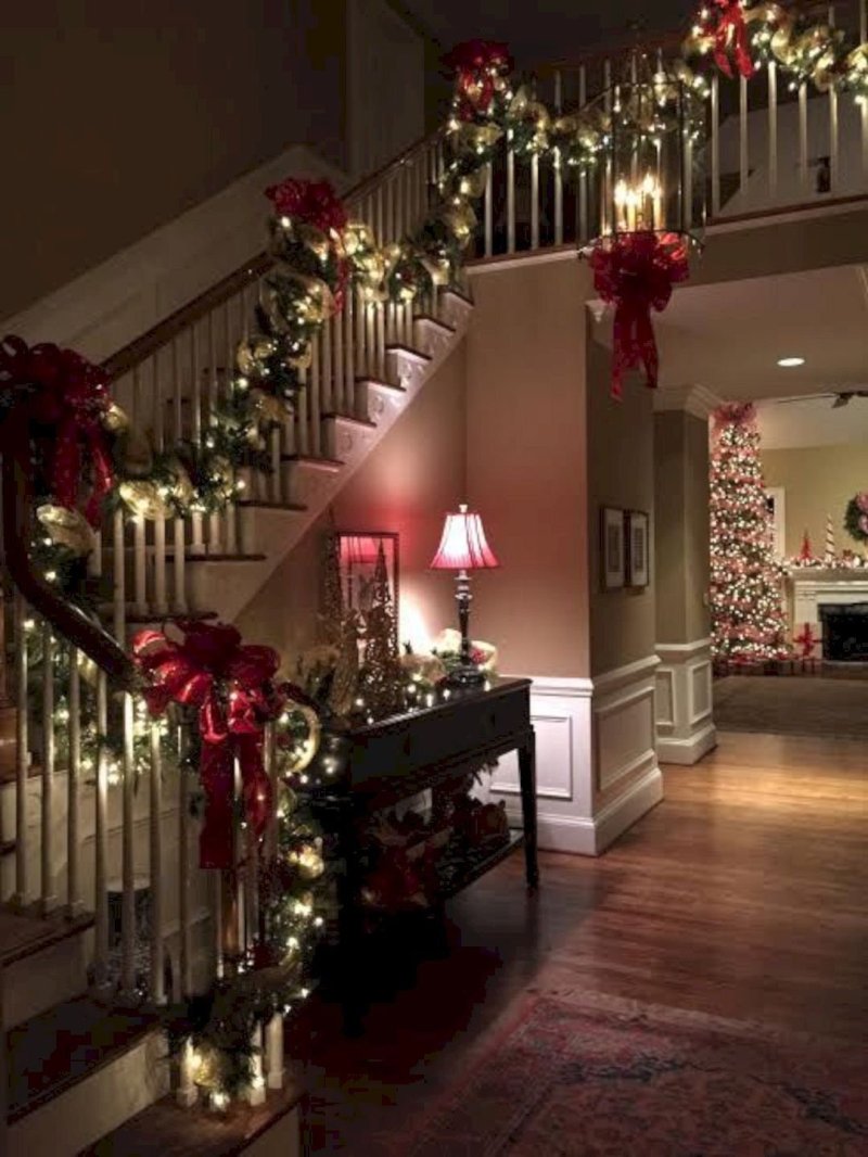 Decoration of the stairs for the New Year