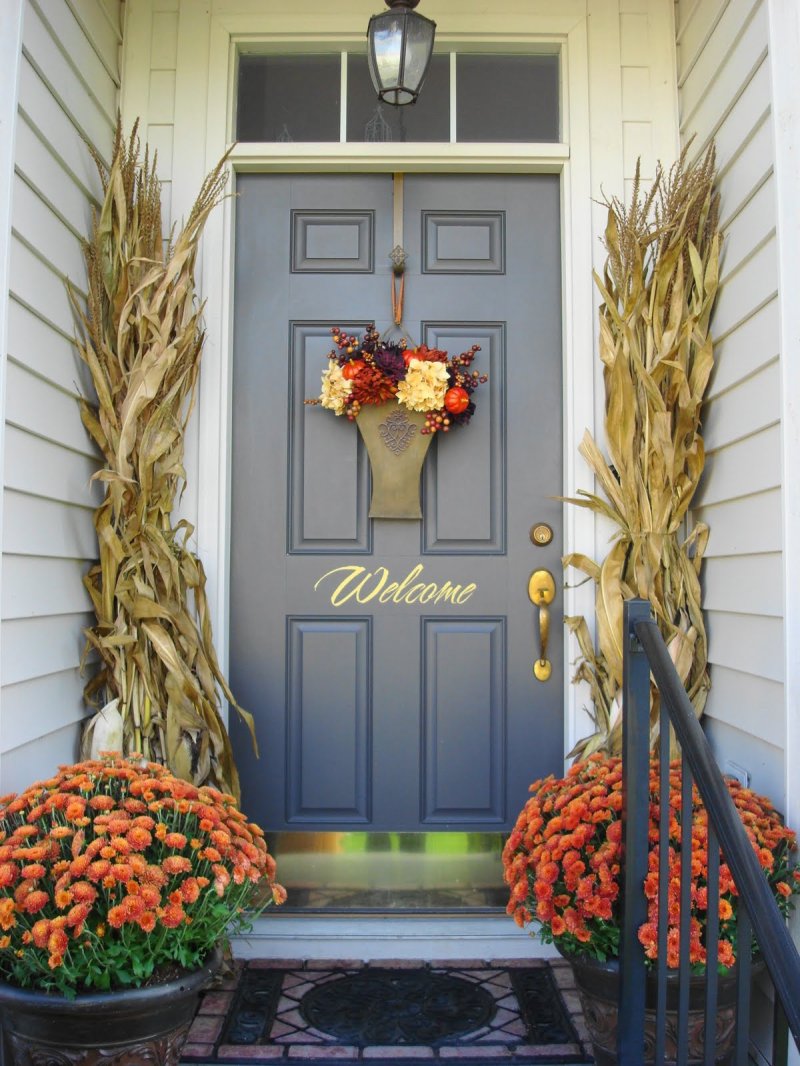 The decoration of the porch