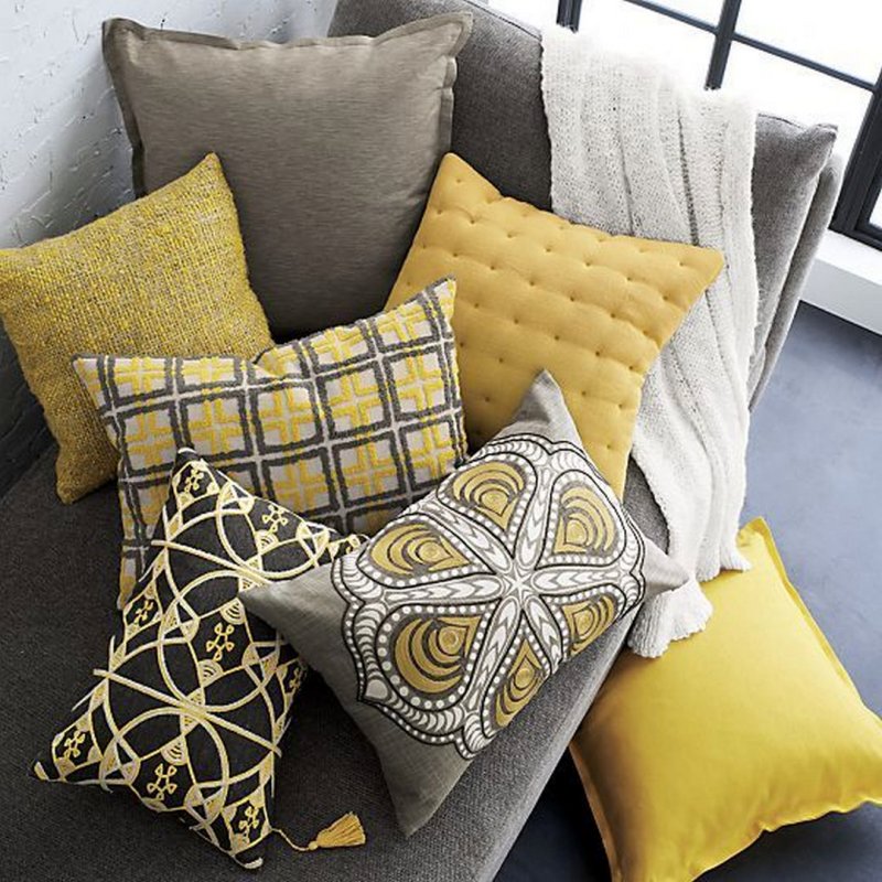 Decorative pillow