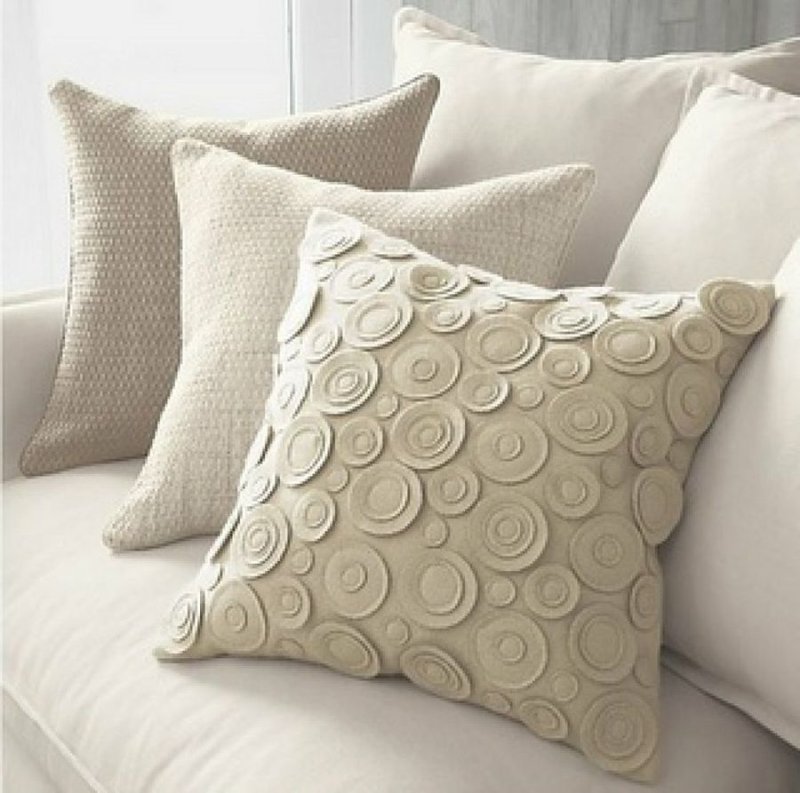 Decorative pillow