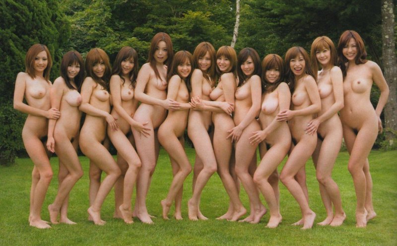 A lot of naked girls
