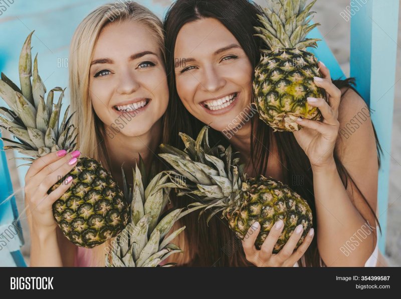 Girl with pineapple