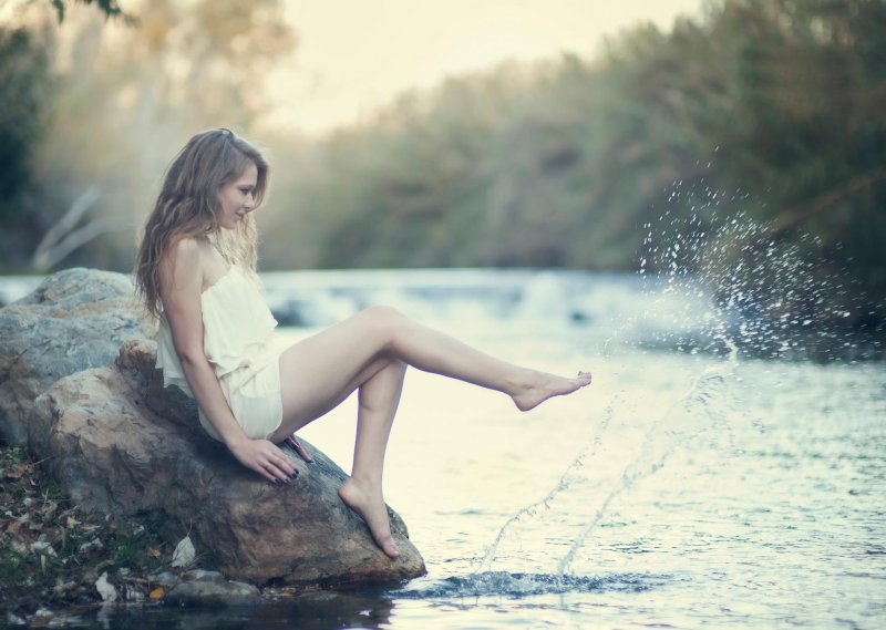 Girls by the river