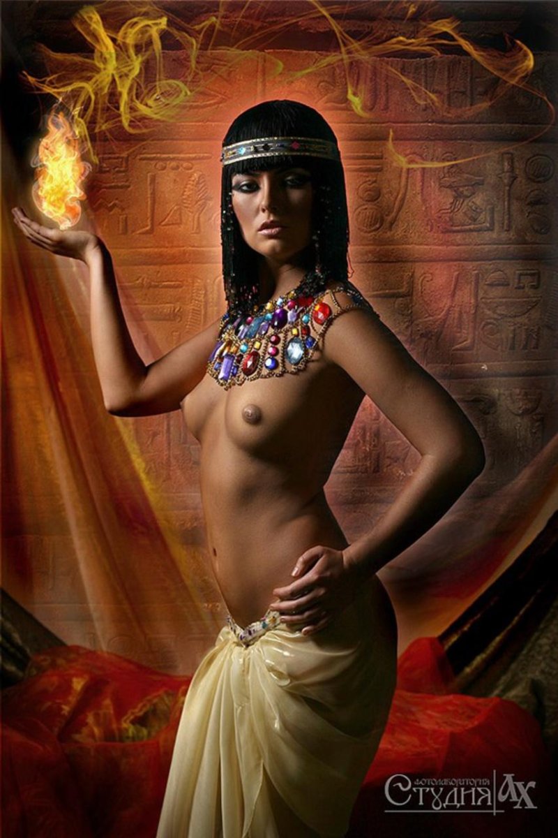 Naked egyptian girls
