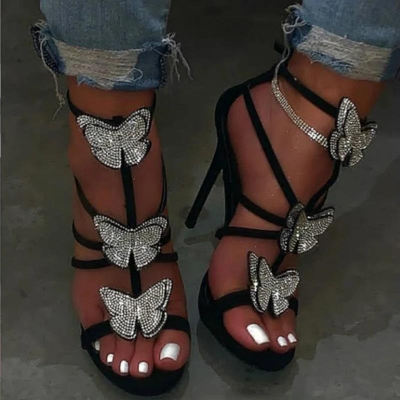 Summer sandals with rhinestones