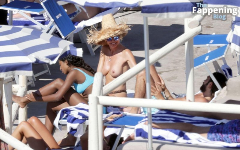 Naked Heidi Klum