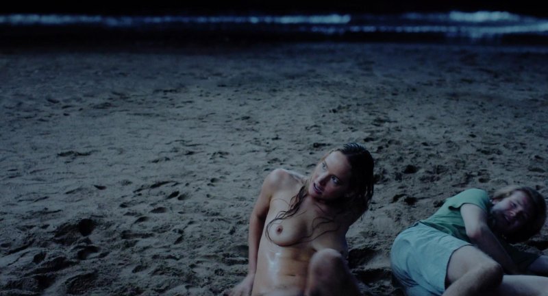 Naked Jennifer Lawrence