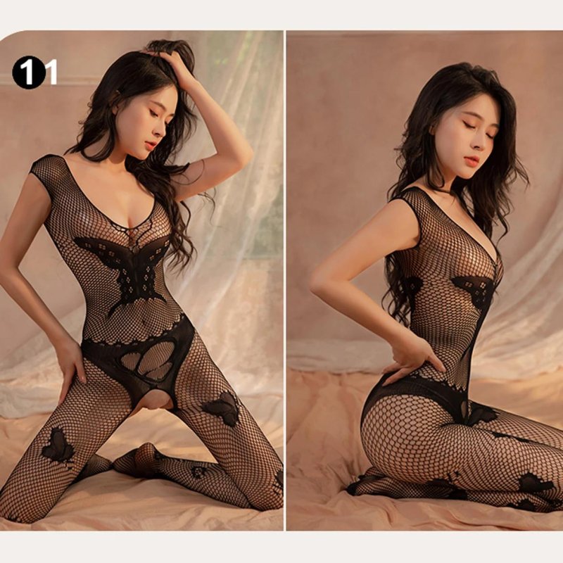 A set of erotic linen with access
