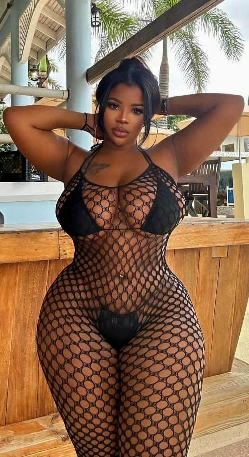 Lush hips