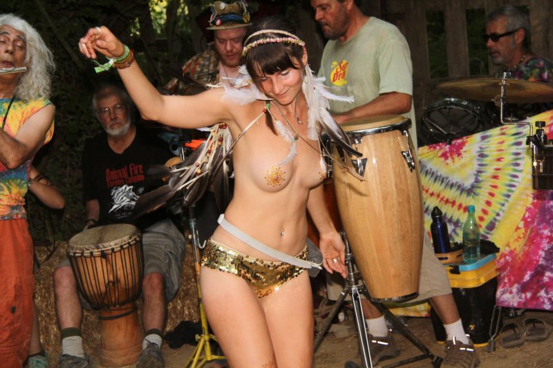 Hippie festival girl nude