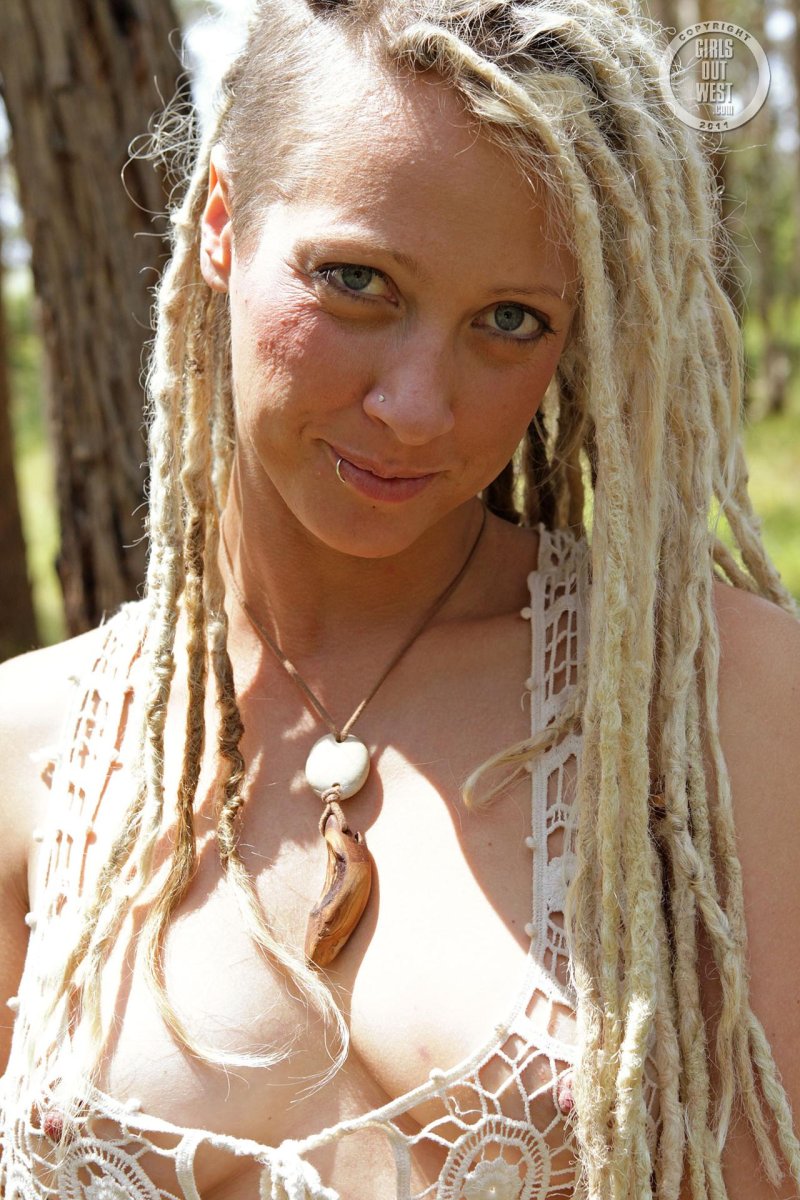Dreadlocks blond