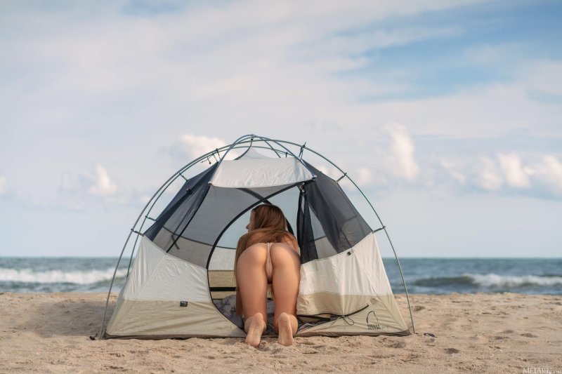 Beach tent