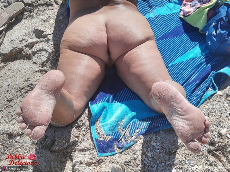 Juicy old women on the beach