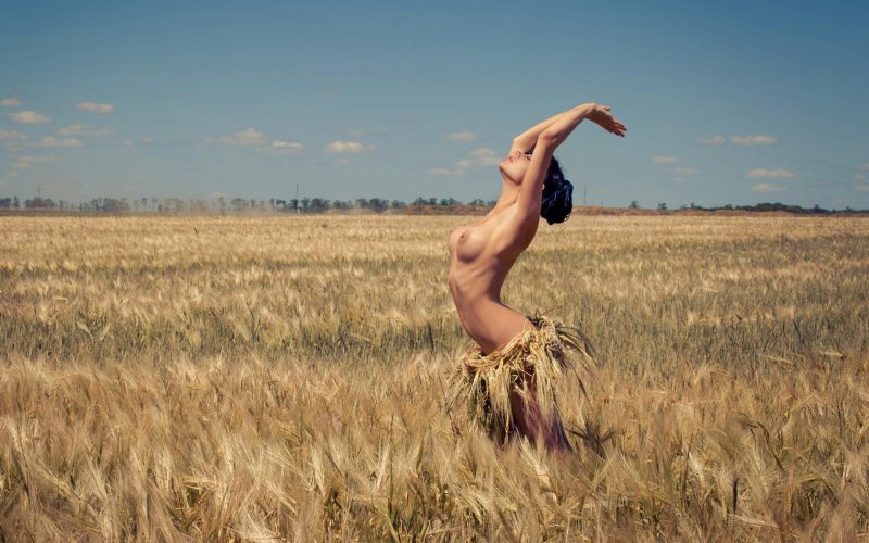 Naked in the field