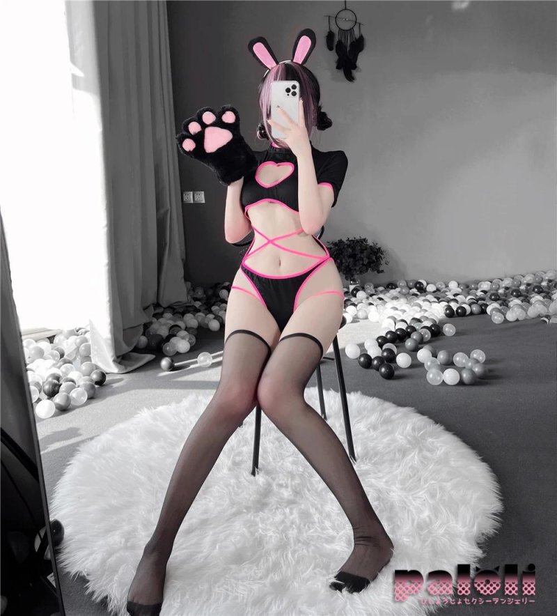 Erotic rabbit costume pink