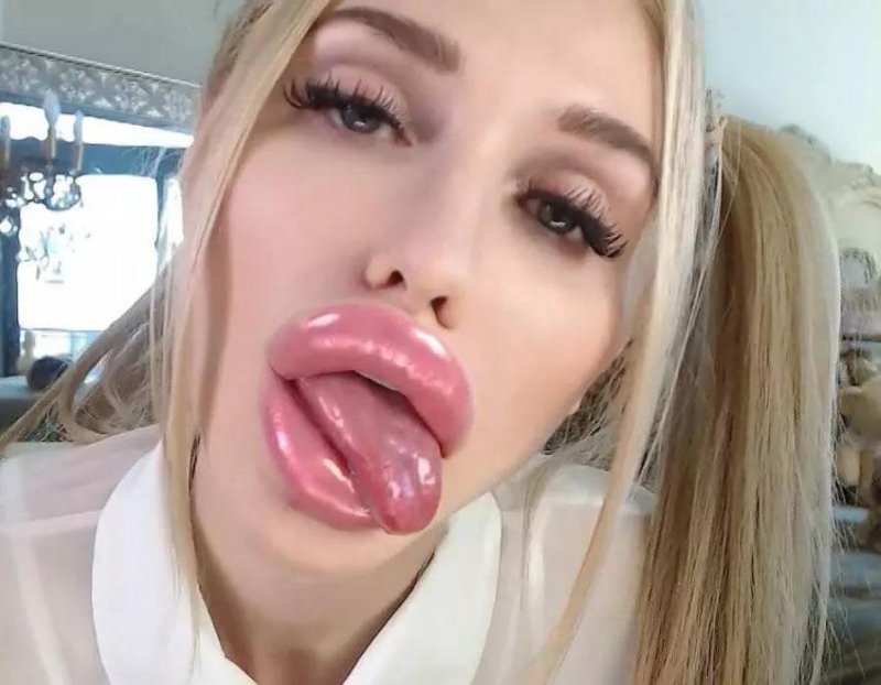 Pooped Lips