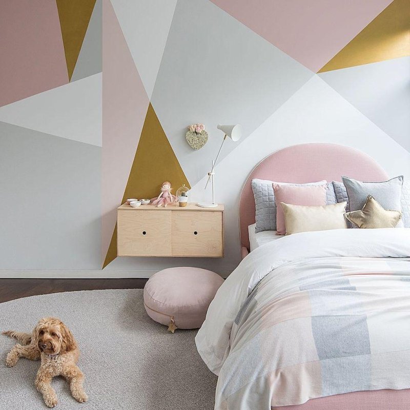 Geometry on the walls in nursery