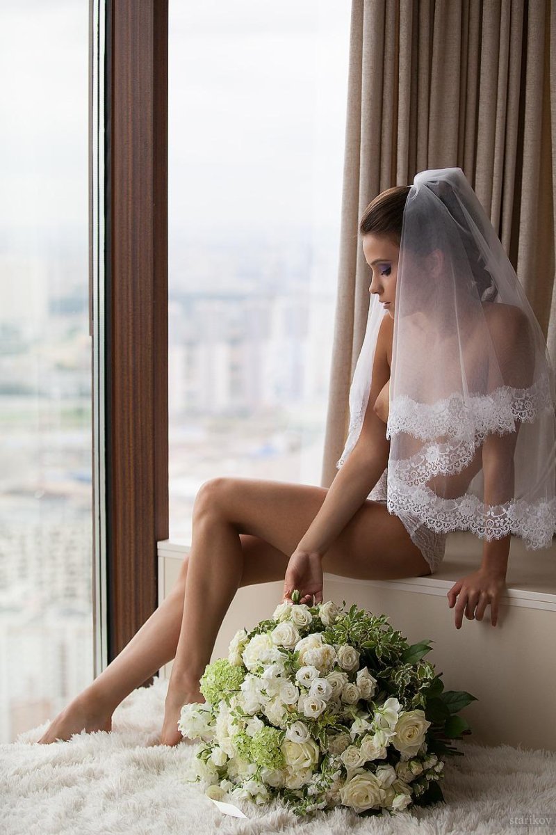 Erotic morning of the bride